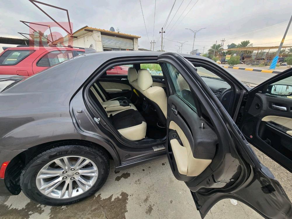 Chrysler 300